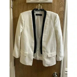 Zara Woman Ivory Blazer With Black Trim Built-in Shoulder Pads Linen Feel Size L